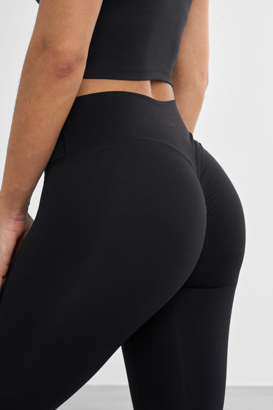 Signature Scrunch Leggings