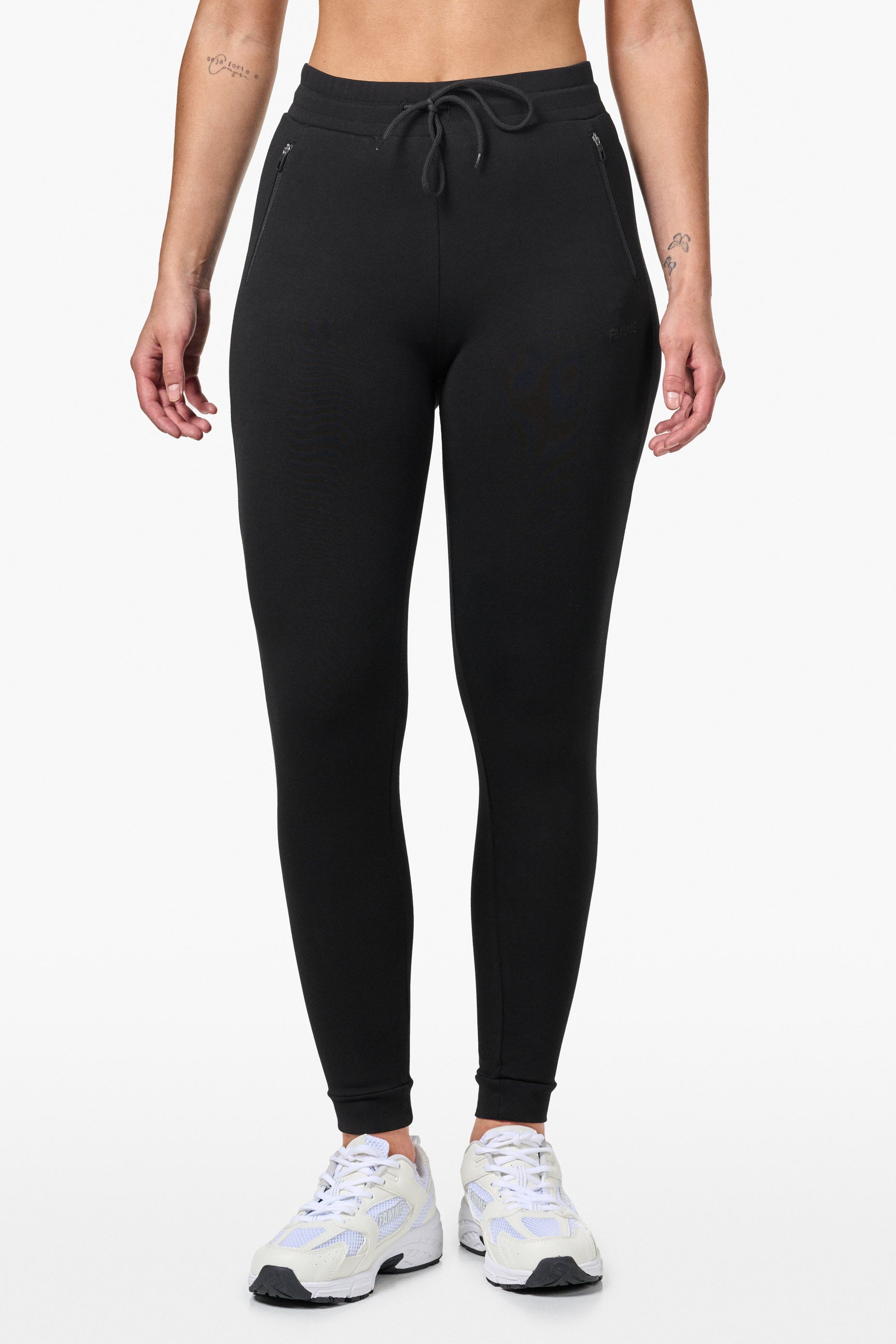 Black Fit Jogger - for dame - Famme - Jogger